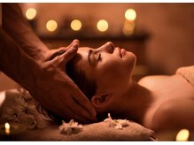 ヒアカアヴェダ 東京ガーデンテラス店(Heaka AVEDA)の雰囲気（9/1より新たにヘッドスパメニューがスタート。ご予約はお電話で）