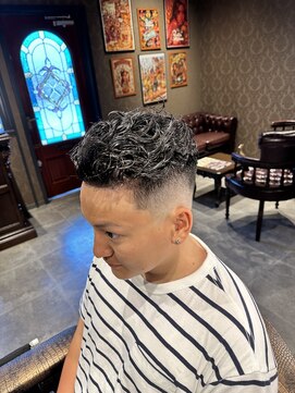 ビスタッグ(VISTAG) フェード×パーマ