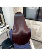 Q. カラーや縮毛矯正と同時にできますか？