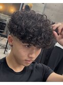スペインカール　ツイストスパイラル眉カットメンズパーマ