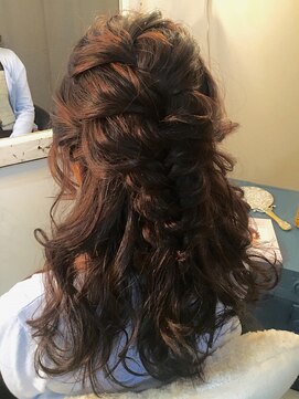 エクー(ECOO) 【　　編み込みハーフアップ　　】