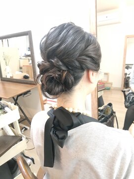 ロカット サロン(Roquat Salon) シンプルクラシカルアレンジ【ヘアアレンジ　立川/立川南/袴】