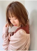 ワンレンボブ×明るめマロンベージュで柔らかく
