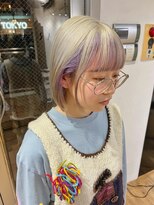 インナーカラー　ホワイトブロンド　ラベンダーアッシュ