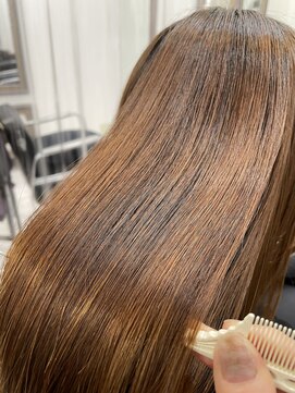 エスカーラ 表参道(THE ESCALA) @aidaman321/ゆるふわロング/センターパート/スイートAライン