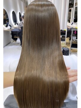 ジーナ 福岡天神(Zina) Caramel Beige × Premium髪質改善トリートメント【中村一樹】