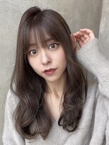 プラチナ(PLATINA)&nbsp;くびれヘア/韓国/透け感/くすみカラー/ロング/ベージュカラー