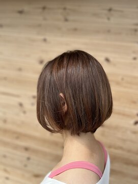 ナチュラル 多賀城駅前店(Natural) 艶髪カラーの上品ボブ