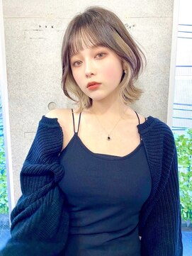 リコバイアフロート(riko by afloat) レイヤーボブ/ウルフカット/インナーカラーミルクティーベージュ