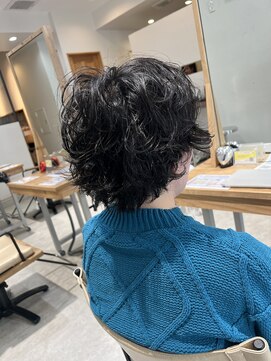 シュプール(SPUR) カジュアルショートカーリーパーマ×黒髪暗髪