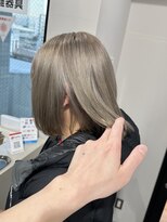 リグ 横浜(Lig.)&nbsp;ミルクティーグレージュカラーケアブリーチダブルカラーボブ横浜