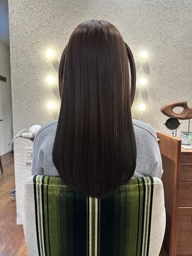 エルサフィロ キタハマ(el zafiro kitahama) 20×30×40代×透明感×髪質改善×抗酸化×パールグレージュ