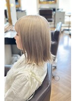 コワファースト  させぼ五番街店(COIFF1RST)&nbsp;ホワイトベージュ♪