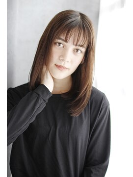 シュシュット(chouchoute) 美髪質改善ホワイトブロンドワイドバングイメチェン外ハネボブ07