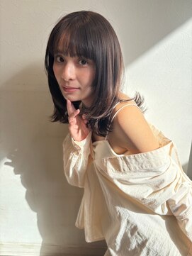 ユーフォリア 青山(Euphoria) 大人可愛いナチュラルシアーベージュ