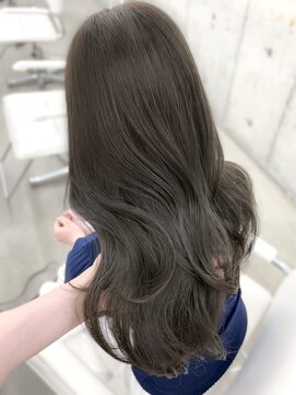 エヌアイ オモテサンドウ(ni omotesando) 色素薄くなれる！！オリーブカラー