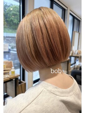 アンジュールテラス(UNJOUR TERRACE) 切りっぱなしボブ