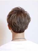 横顔もキマるお洒落マッシュ　ツーブロック　刈り上げ　マッシュ
