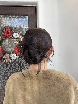 レゴリスヘアークリエイティブブランド(Regolith hair creative brand) ヘアセット/カチモリヘア/タイトアレンジ