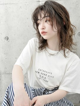 ネオリーブカフ 鶴ヶ峰店(Neolive caff) ニュアンスパーマ　ミディアム　グレイアッシュ【Neolive】