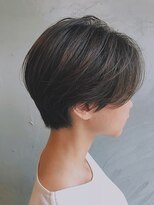 ベルリン(Berlin)&nbsp;スリークな質感のハンサムショートStyle