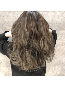 オリ(‘Oli) ミルクティーグレイジュ