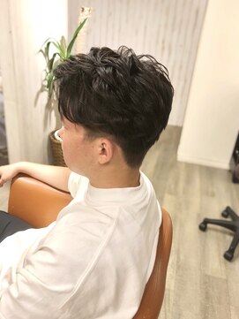 アンプリュス リアン(1+ Unplus lien) アップバングポイントパーマツーブロック刈り上げショート/亀戸