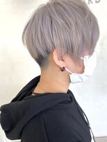 コード(Chord)&nbsp;ホワイトベージュ、マッシュショート☆［谷合