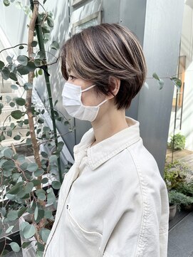 ヌード(NUDE) NUDE 10代20代30代40代 ハイライト 前髪なしショート 横顔美人