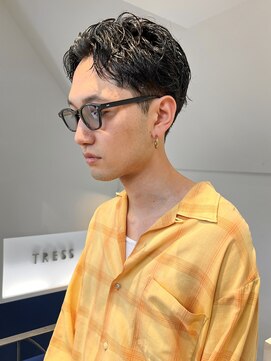 トレス(TRESS) メンズヘア 刈り上げ ツーブロック アップバング 原宿表参道