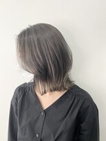 小森谷,黒髪,グレーベージュ,レイヤーロング,イメチェンe61
