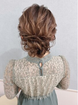 ラフテル(Raftel) 上品華やか＊ゆるふわアップ