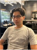 大人海外刈り上げセンターパート：花形　知希