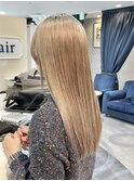 スモーキーベージュハイトーンカラーロングレイヤー