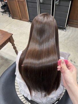 ロンドカスティーヨ 四日市(Lond castillo) 【佐京】髪質改善　縮毛矯正　小顔　美髪カラー　酸性ストレート