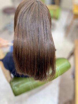 オーワンシーオー(o1co) 【 美髪矯正 / 縮毛矯正 / 髪質改善 】