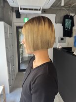 ヨーク(YOKE)&nbsp;ミニボブ切りっぱなしボブハイトーンボブ