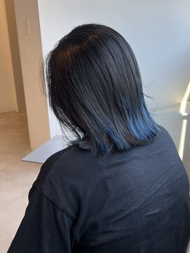 ロカリタ キョウト 河原町三条店(ROCAReTA kyoto) ブリーチ履歴有:ブラック×ネオンブルー