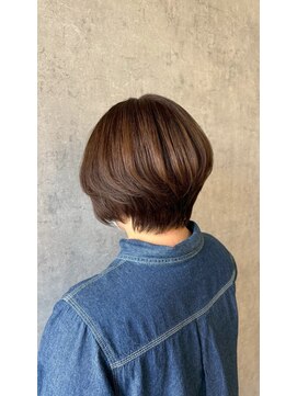 ポリマン 西新井(poliment) 40代50代60代におすすめ大人のレイヤーショート 顔まわりカバー