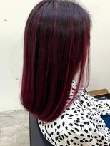 美容師 久保浦&nbsp;ビビッドハイライト