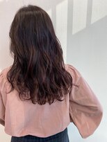 アトレ アネックス(attrait ANNEX)&nbsp;セミロングのグレージュ×上品な透明感で叶う大人っぽさ