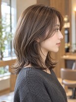 ソーエン バイ ヘッドライト 帯広店(soen by HEADLIGHT)&nbsp;似合わせくびれミディアムハッシュカットひし形レイヤー顔顔周り