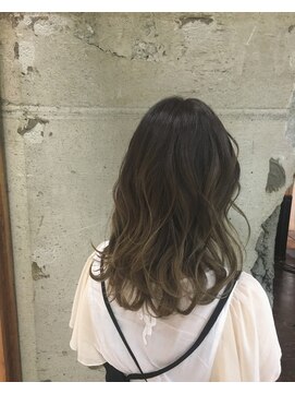 ワエン(WAEN) バレイヤージュグレージュミディアム