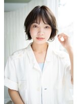 マグノリア(MAGNOLiA) 大人可愛いニュアンスショートボブルフ・・・HINATA