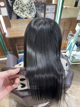 エルパライソ 鯖江店(Elparaiso) 鯖江/髪質改善/オッジオット/白髪染め/縮毛矯正/ヘッドスパ