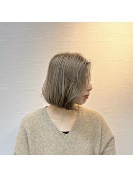 コンフェティ ひまわり高橋店(Confetti) ハイトーンボブ