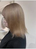 ホワイトベージュ