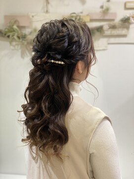 ヘアセットサロンエッジ(Edge) お仕事ヘアにゆるふわハーフアップ