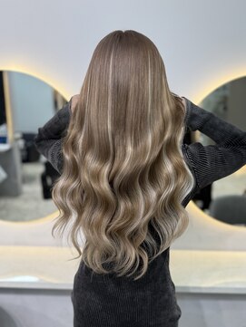 ラピス 福岡天神店(Lapis) ミルクティーグレージュハイライト