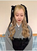 ハイトーンに黒リボンが映えます！ハーフツインアレンジ